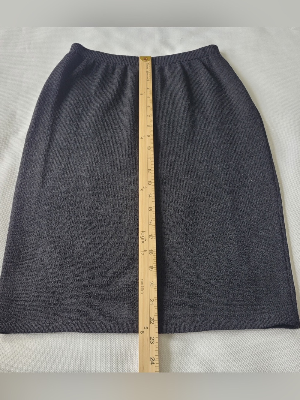 ✅ St.John black knit 2 piece suit Zipper Jacket with Gold Pull & Pencil skirt 6 - Picture 9 of 14